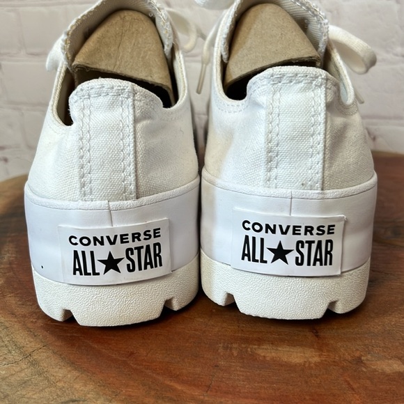 Converse Chuck Taylor All Star Lugged Low Top Sneaker - Picture 4 of 9